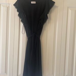Elle black dress size medium